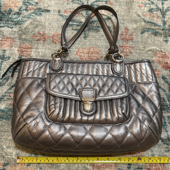 Vintage Coach Y2K Pewter Silver Quilted Shoulder Bag - Picture 8 of 11